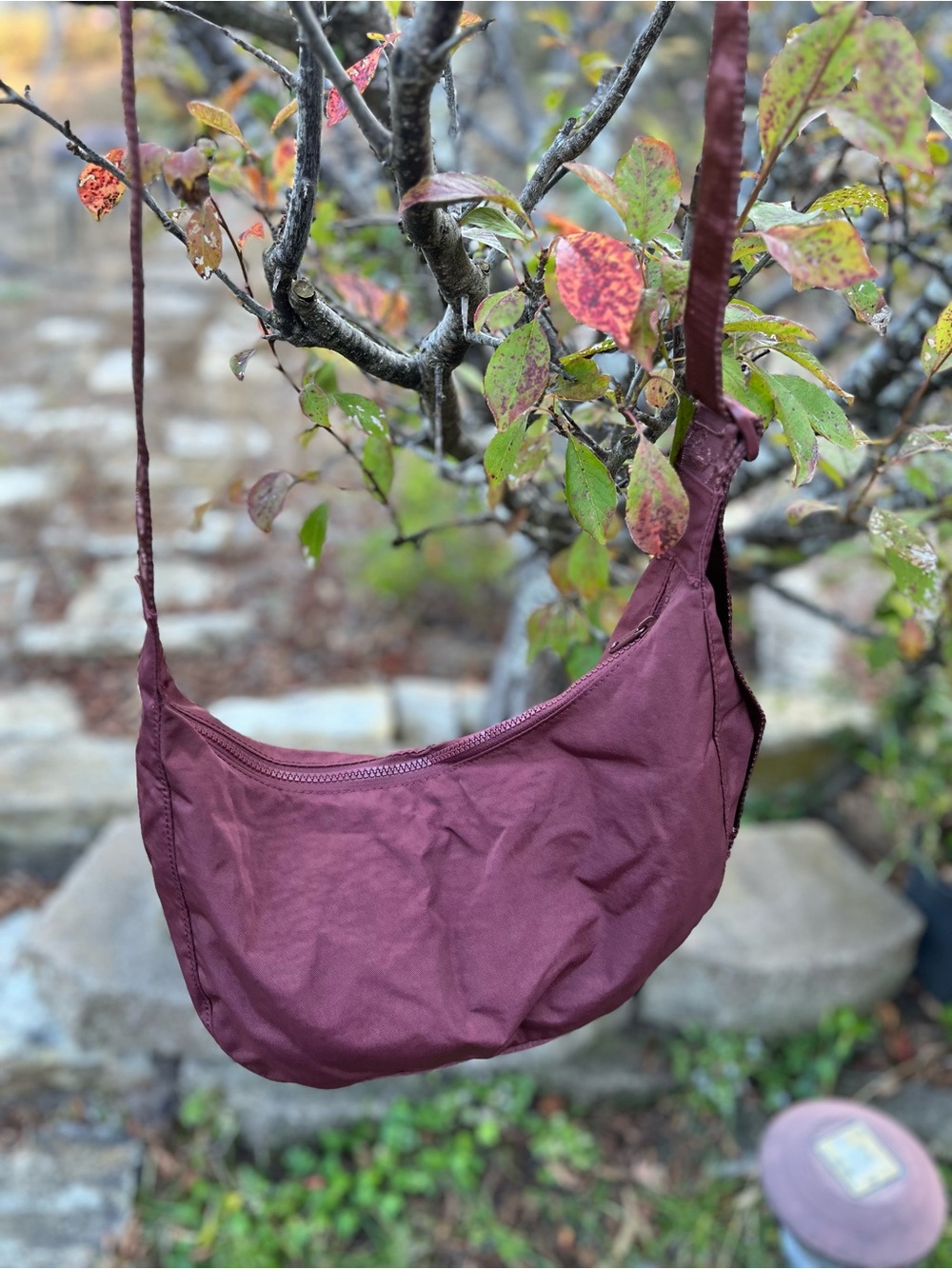 Baggu Medium Crescent - NWT
Color: Mahogany